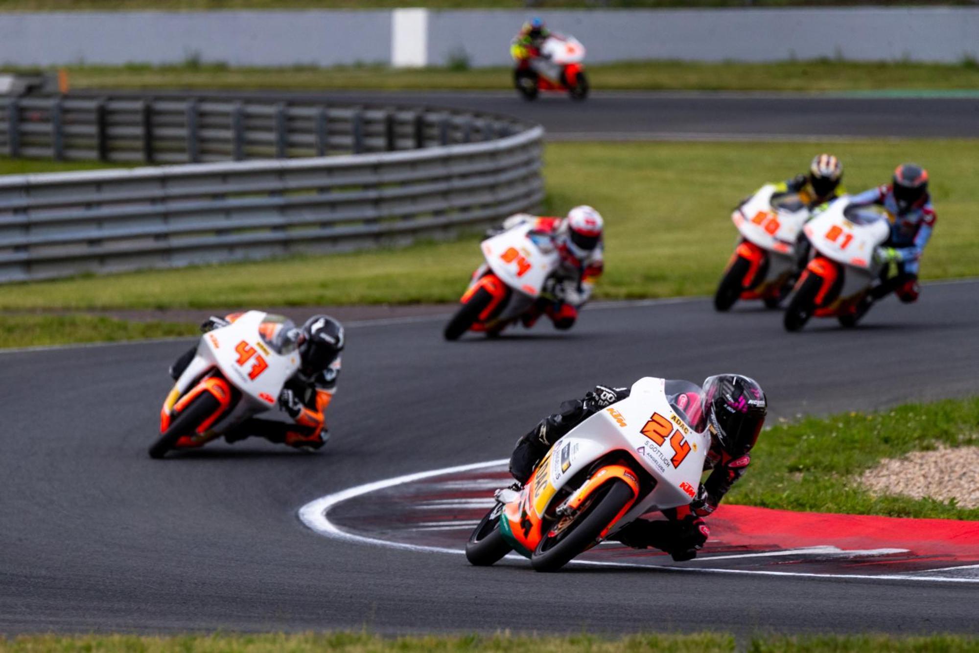 Hotel Motorsport Arena Oschersleben Eksteriør bilde